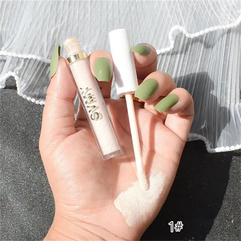 Crema de maquillaje corrector facial hidratante y duradero para cubrir manchas de acné y ojeras.